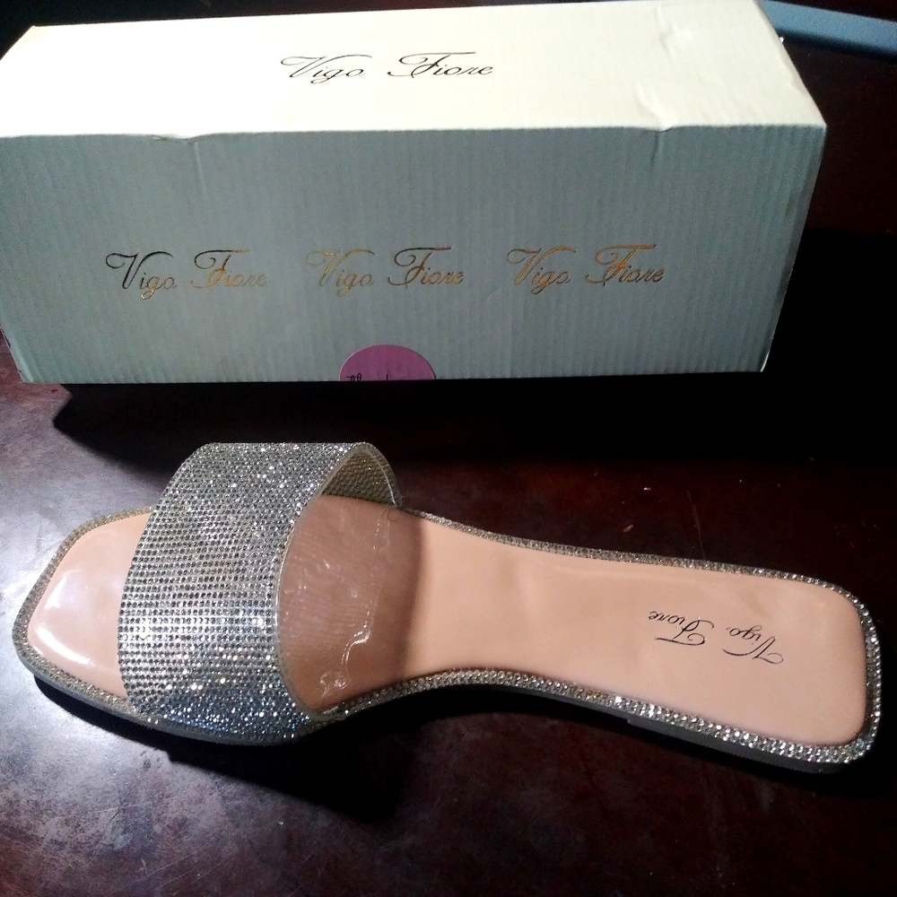 Women's flats